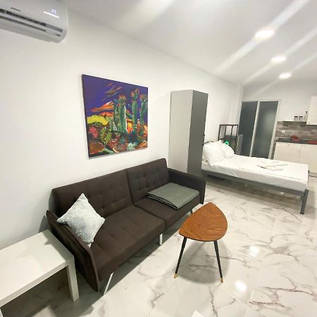 Nirvana Comfort Apartments 2 Tesalonika Bagian luar foto