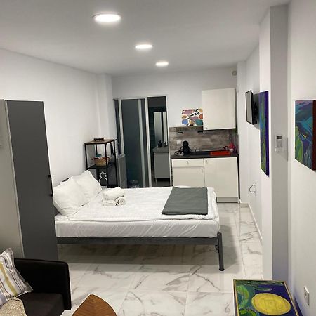 Nirvana Comfort Apartments 2 Tesalonika Bagian luar foto